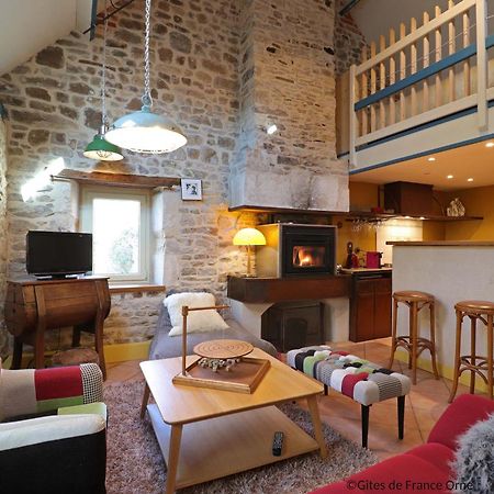 La Cage Aux Oiseaux Bed & Breakfast La Lande-de-Goult Bagian luar foto