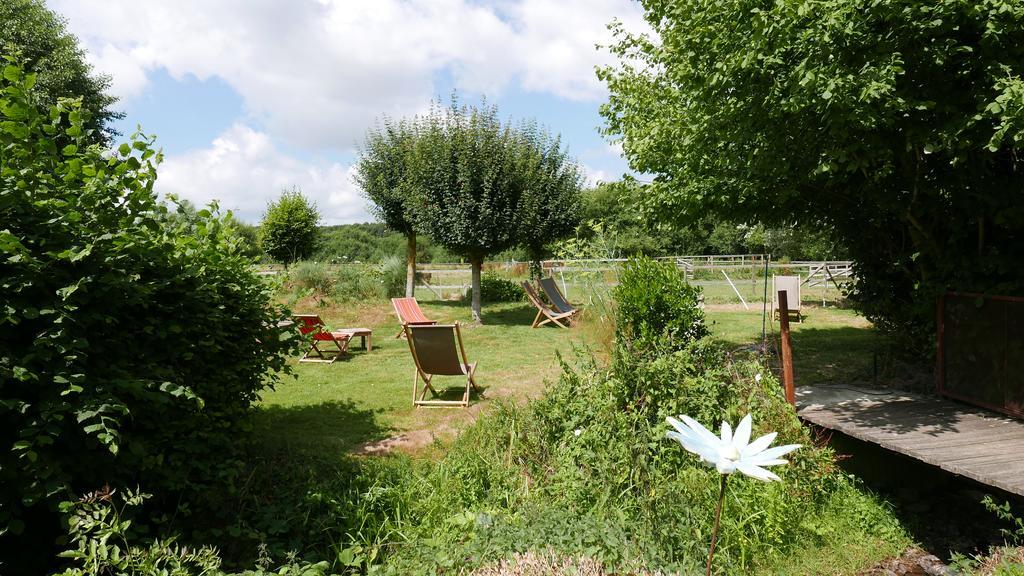 La Cage Aux Oiseaux Bed & Breakfast La Lande-de-Goult Bagian luar foto