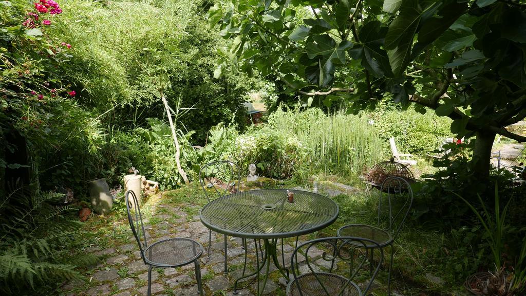 La Cage Aux Oiseaux Bed & Breakfast La Lande-de-Goult Bagian luar foto