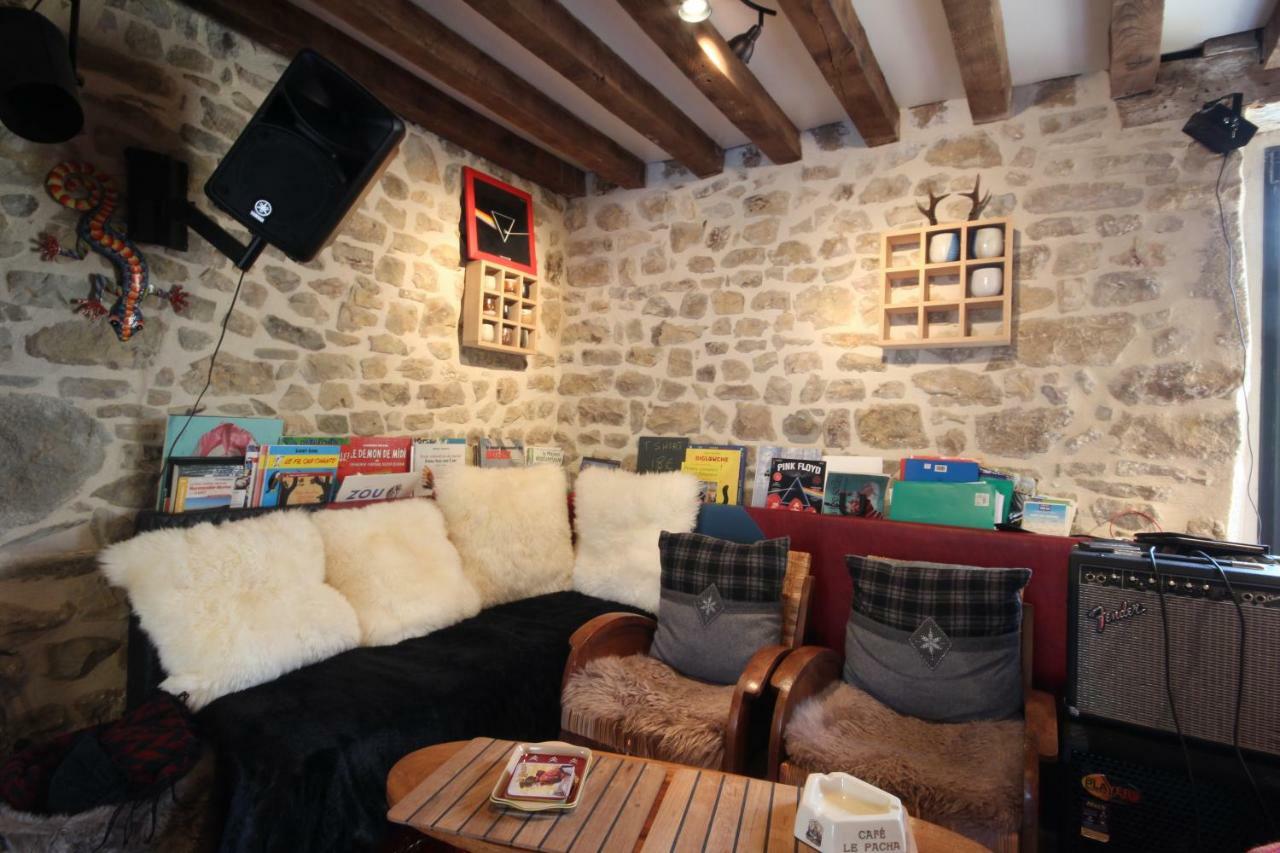 La Cage Aux Oiseaux Bed & Breakfast La Lande-de-Goult Bagian luar foto