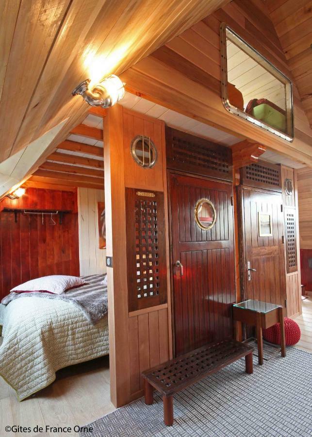 La Cage Aux Oiseaux Bed & Breakfast La Lande-de-Goult Bagian luar foto